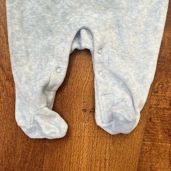 Nwt sterling baby “hello, I’m new here” footsie one piece newborn… - Picture 4 of 6